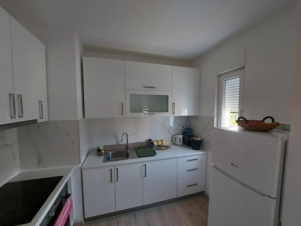 Apartman Vrbas Sa Podzemnom Garazom Баня Лука Екстериор снимка