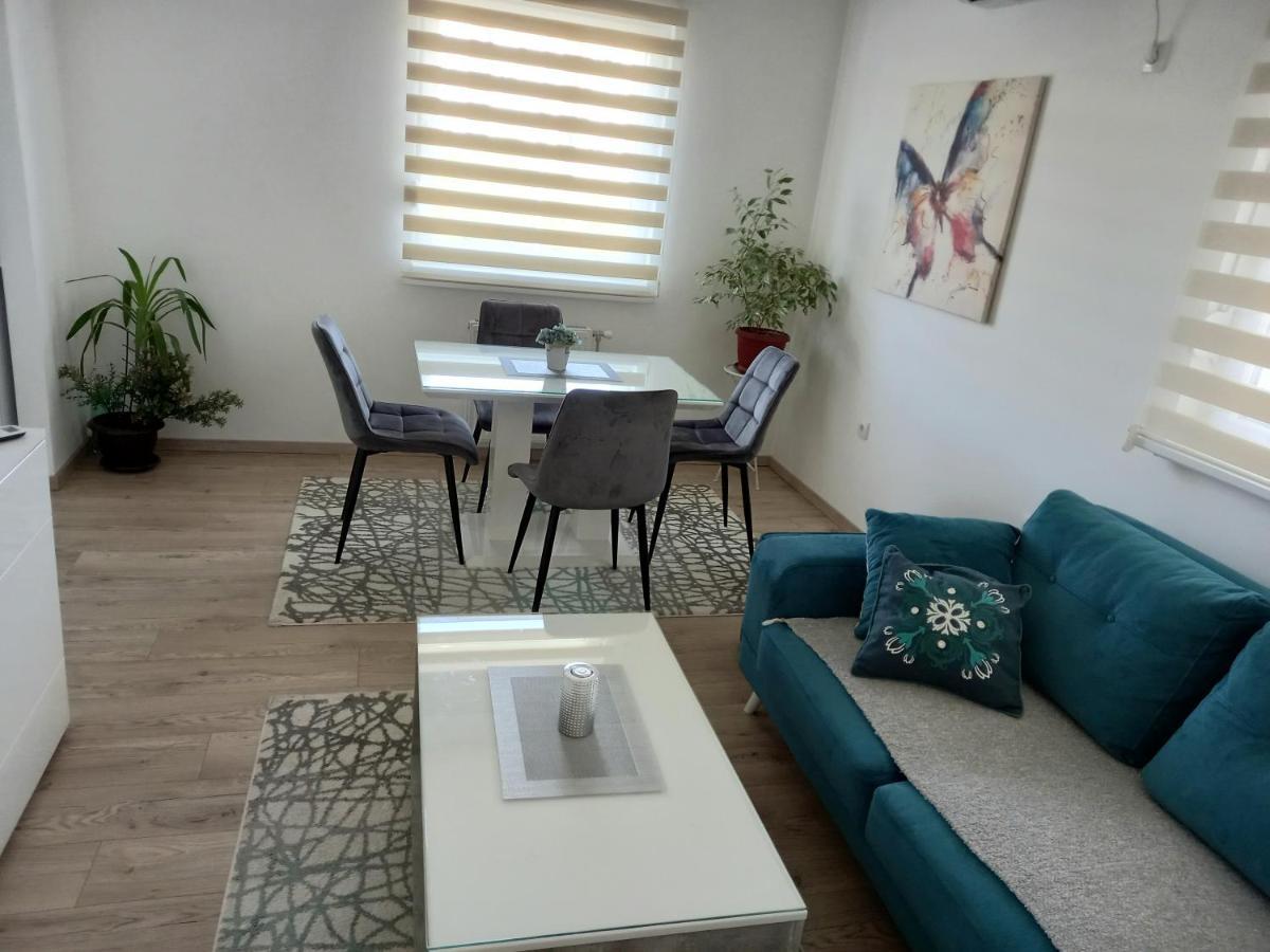 Apartman Vrbas Sa Podzemnom Garazom Баня Лука Екстериор снимка