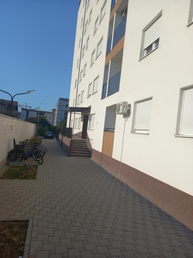 Apartman Vrbas Sa Podzemnom Garazom Баня Лука Екстериор снимка