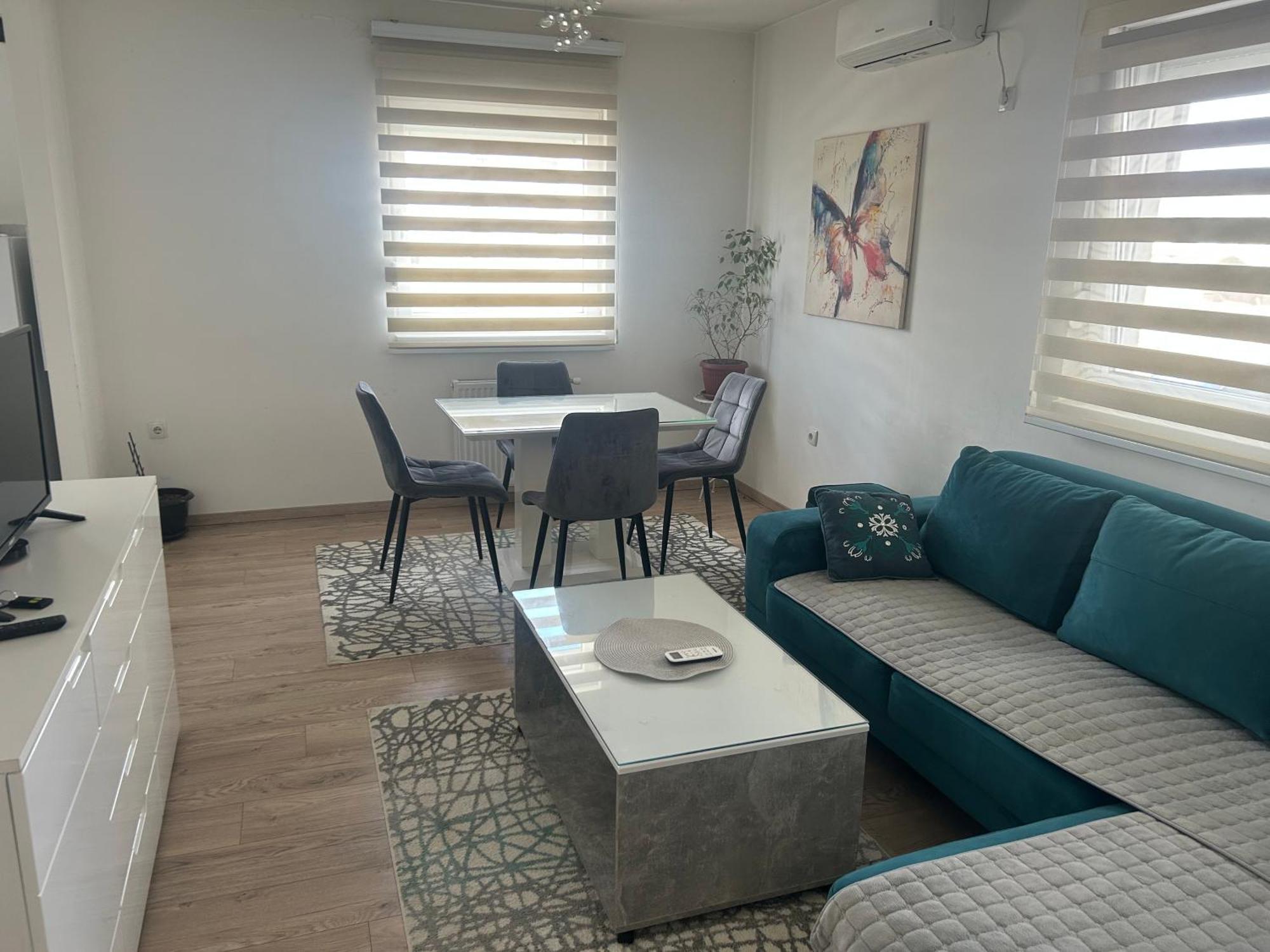 Apartman Vrbas Sa Podzemnom Garazom Баня Лука Екстериор снимка